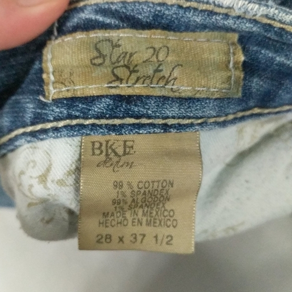 BKE Denim Raw Hem Boot Cut Medium Wash Star 20 Stretch Jeans - size 28 - Picture 3 of 8
